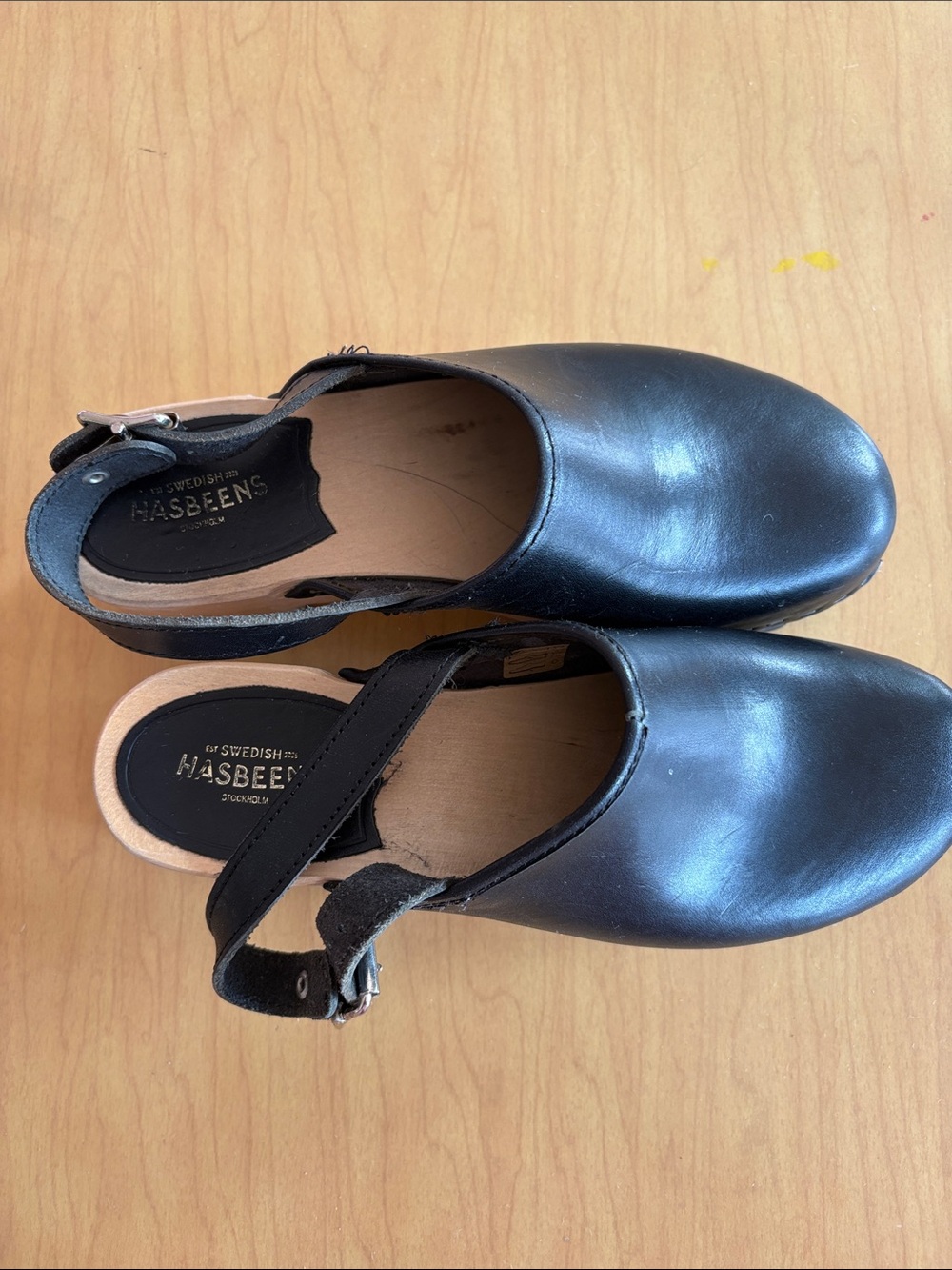 Swedish Hasbeens Black Leather Slingback Clogs with Natural Wood Sole 7.5 - Picture 2 of 5